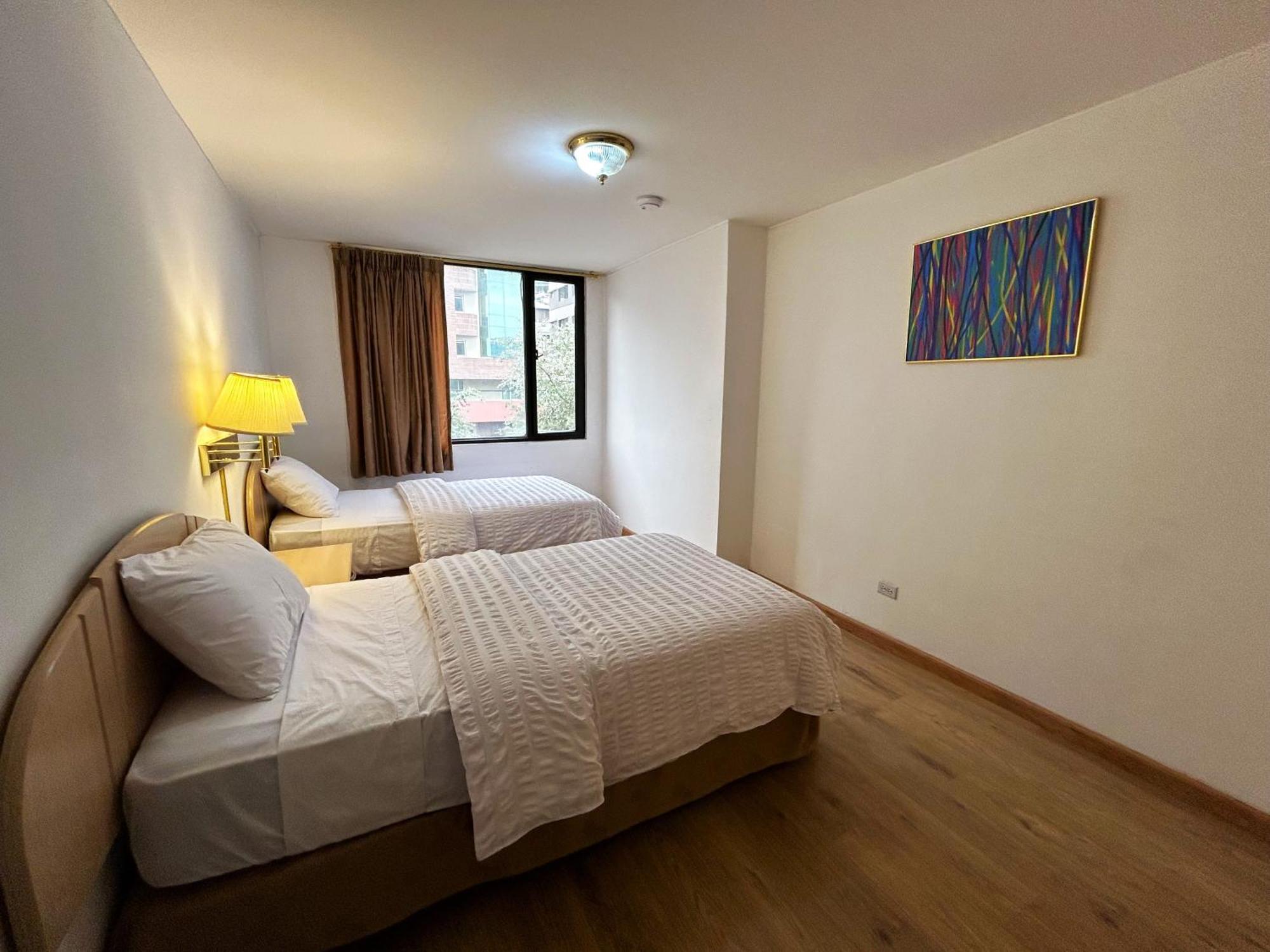 Stanford Suites Hotel Quito Oda fotoğraf